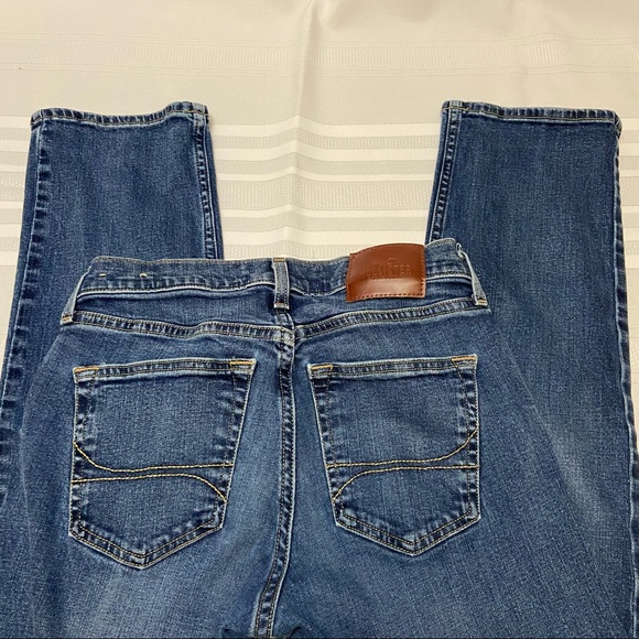 Hollister Classic Straight Epic Flex Womens Denim Jeans - EUC Size 28 - Picture 2 of 5